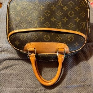 Louis Vuitton Brown Trouville BA102